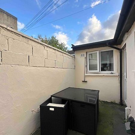 Private Cosy Studio - A1 Location Lägenhet Dublin Exteriör bild