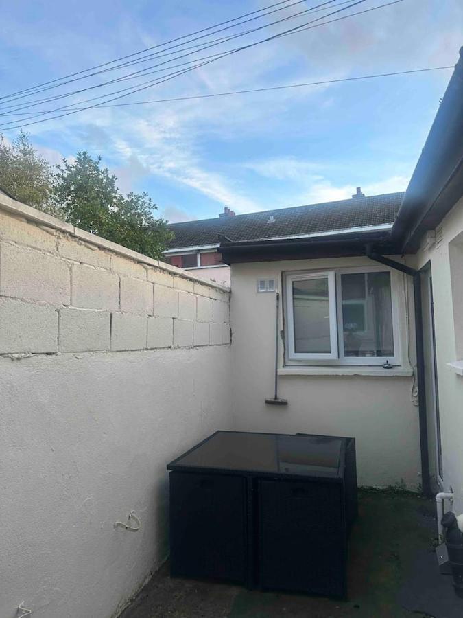 Private Cosy Studio - A1 Location Lägenhet Dublin Exteriör bild